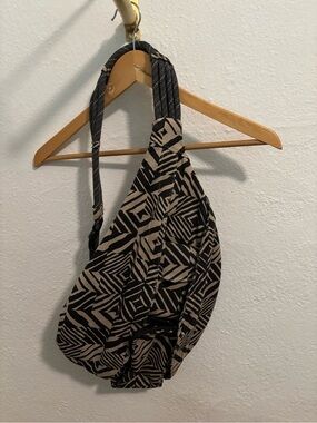 Kavu Black and Beige Geometric Crossbody Sling
